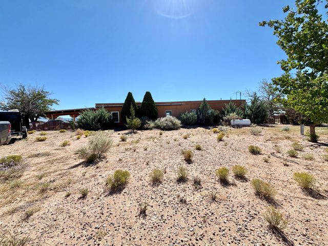 25 JENNIFER Street, Belen, NM 87002