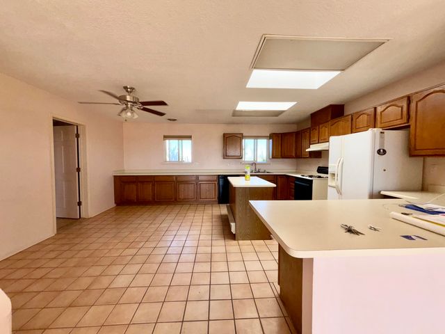 25 JENNIFER Street, Belen, NM 87002