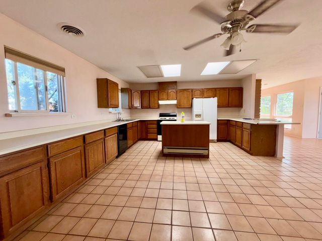 25 JENNIFER Street, Belen, NM 87002
