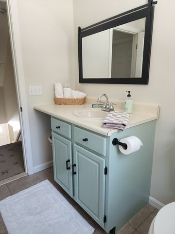 52 Old Colony Dr, Mashpee, MA 02649