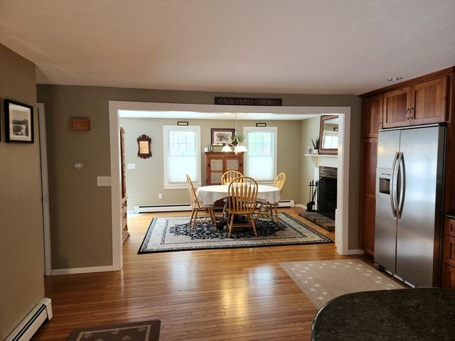 52 Old Colony Dr, Mashpee, MA 02649