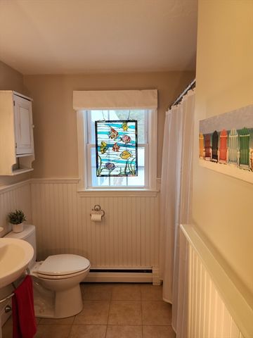 52 Old Colony Dr, Mashpee, MA 02649