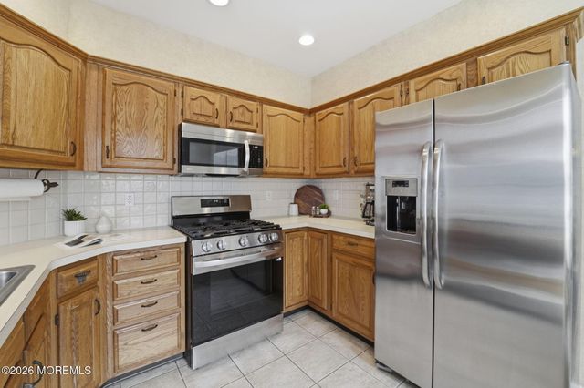 2077 Benjamin Circle, Wall, NJ 07719