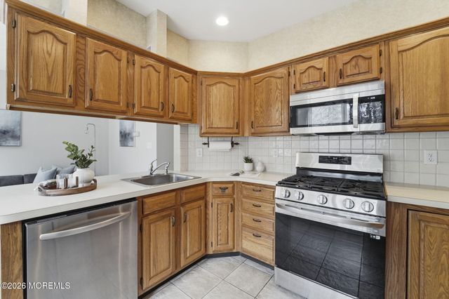 2077 Benjamin Circle, Wall, NJ 07719