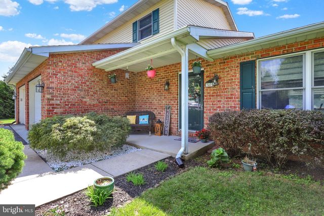 3479 CARNOUSTIE DR, Chambersburg, PA 17202