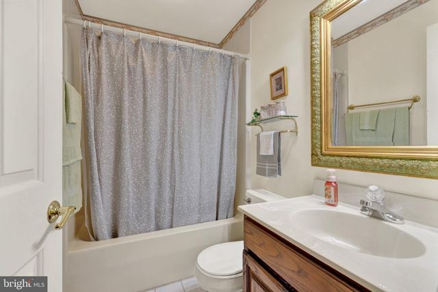 3479 CARNOUSTIE DR, Chambersburg, PA 17202