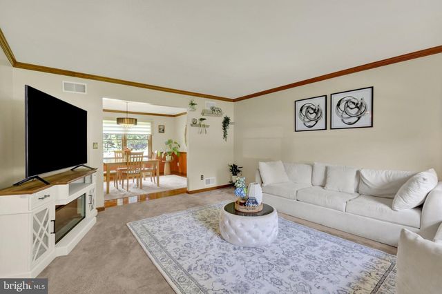 3479 CARNOUSTIE DR, Chambersburg, PA 17202
