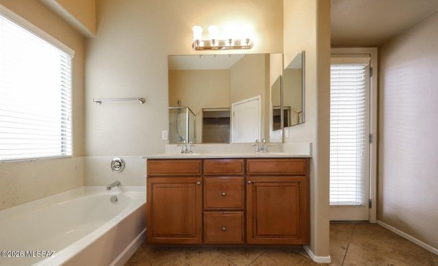 651 W Sonatina Lane, Oro Valley, AZ 85737