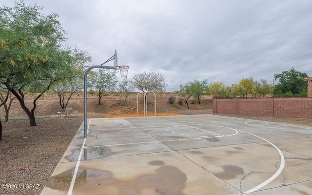 651 W Sonatina Lane, Oro Valley, AZ 85737