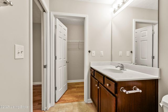 2140 Two Springs Dr, Shelbyville, KY 40065