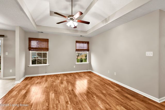 2140 Two Springs Dr, Shelbyville, KY 40065