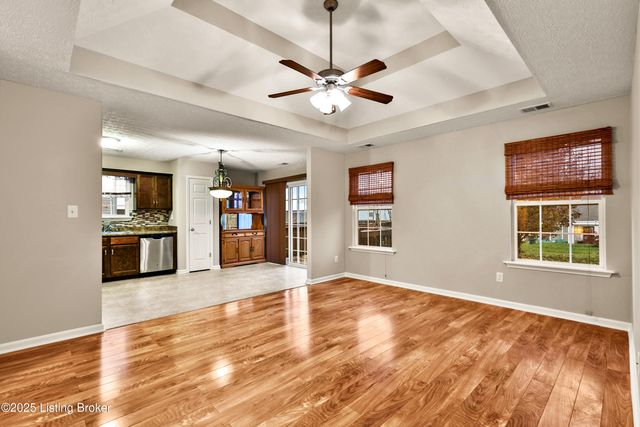 2140 Two Springs Dr, Shelbyville, KY 40065