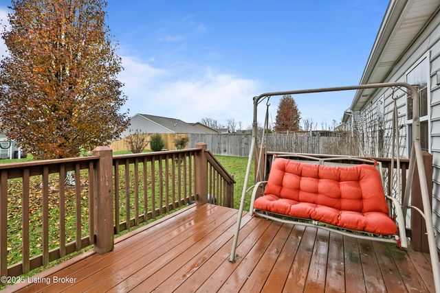 2140 Two Springs Dr, Shelbyville, KY 40065