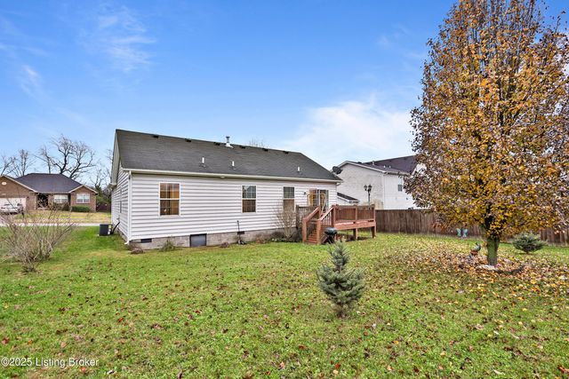 2140 Two Springs Dr, Shelbyville, KY 40065