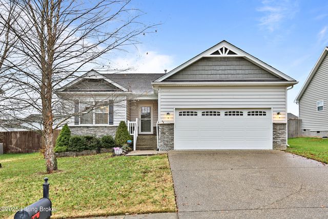 2140 Two Springs Dr, Shelbyville, KY 40065