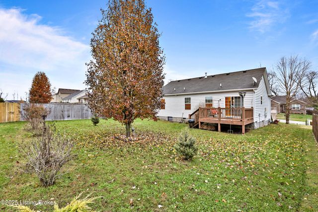 2140 Two Springs Dr, Shelbyville, KY 40065