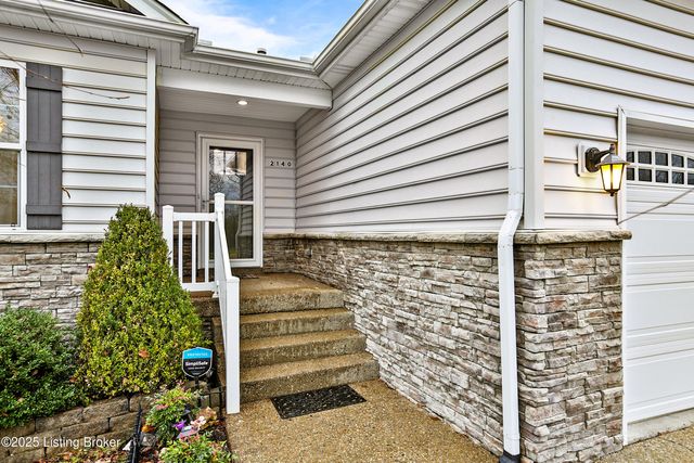 2140 Two Springs Dr, Shelbyville, KY 40065