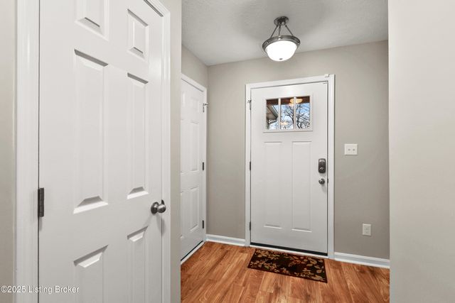 2140 Two Springs Dr, Shelbyville, KY 40065