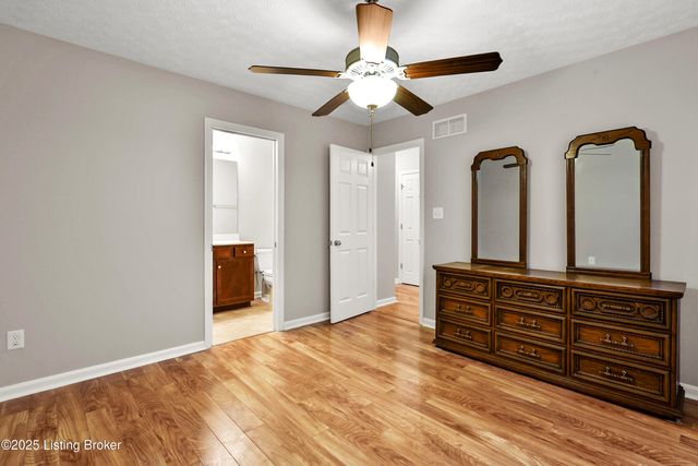 2140 Two Springs Dr, Shelbyville, KY 40065