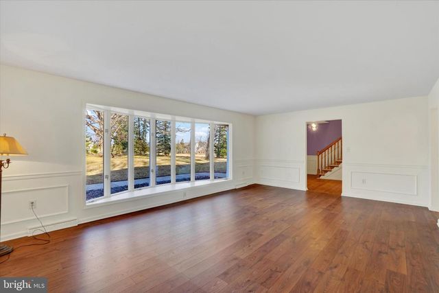 94 STONE MILL RD, Hummelstown, PA 17036