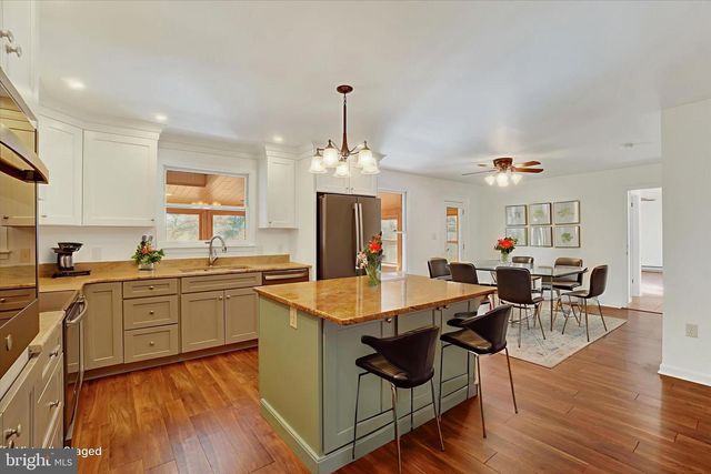 94 STONE MILL RD, Hummelstown, PA 17036