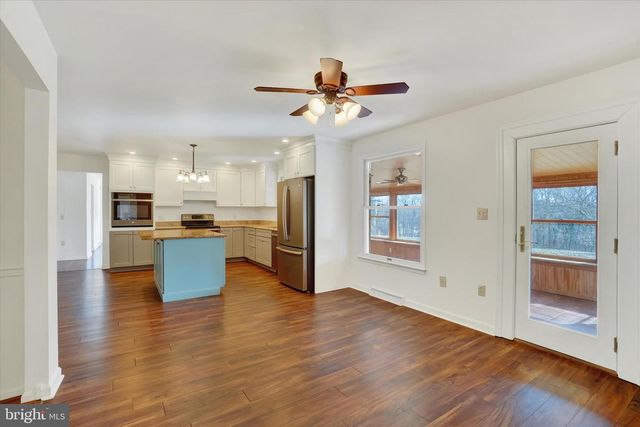 94 STONE MILL RD, Hummelstown, PA 17036