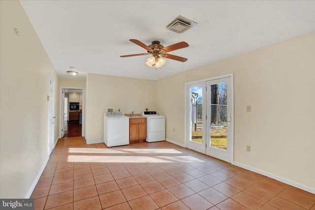 94 STONE MILL RD, Hummelstown, PA 17036