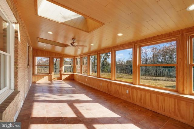 94 STONE MILL RD, Hummelstown, PA 17036