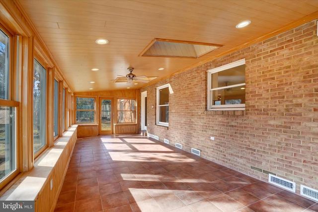 94 STONE MILL RD, Hummelstown, PA 17036