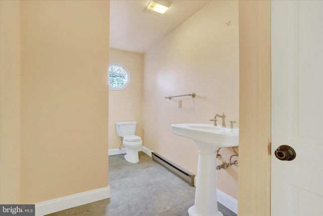 94 STONE MILL RD, Hummelstown, PA 17036