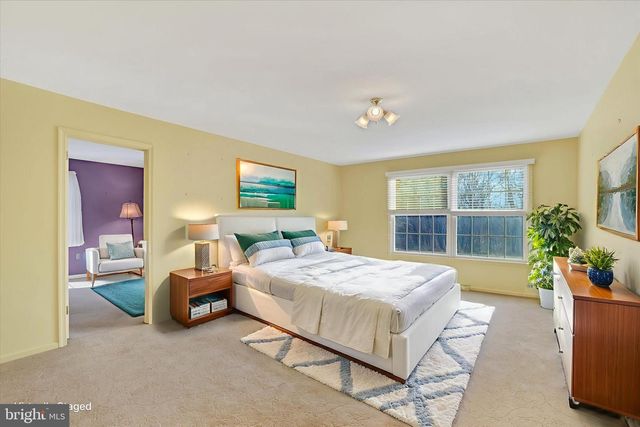 94 STONE MILL RD, Hummelstown, PA 17036