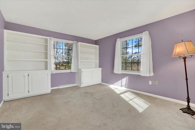 94 STONE MILL RD, Hummelstown, PA 17036