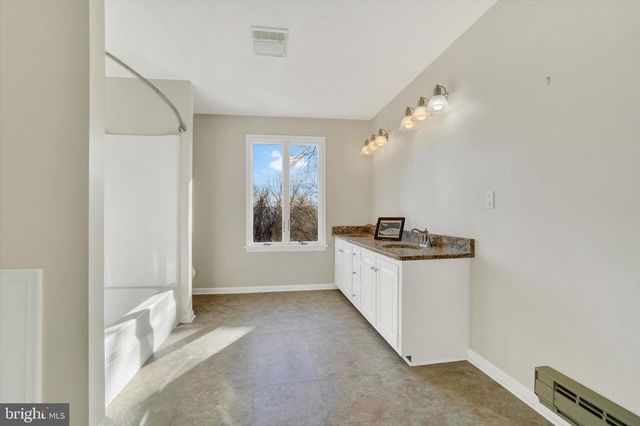 94 STONE MILL RD, Hummelstown, PA 17036