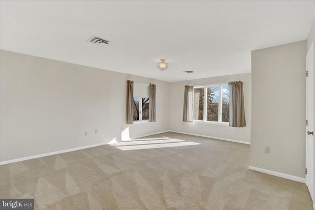 94 STONE MILL RD, Hummelstown, PA 17036