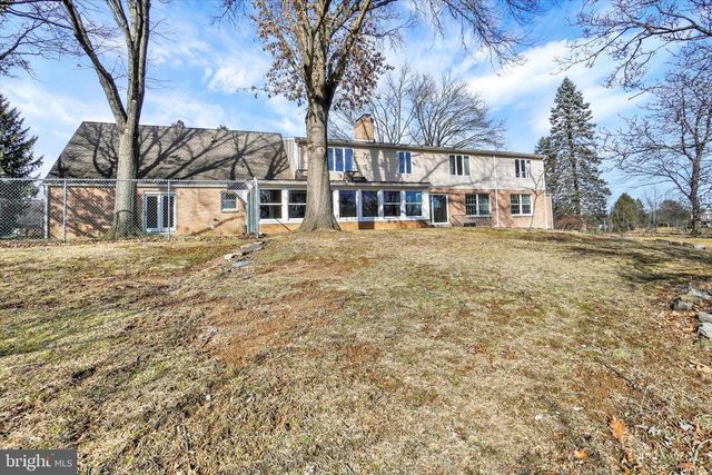 94 STONE MILL RD, Hummelstown, PA 17036