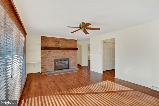 94 STONE MILL RD, Hummelstown, PA 17036