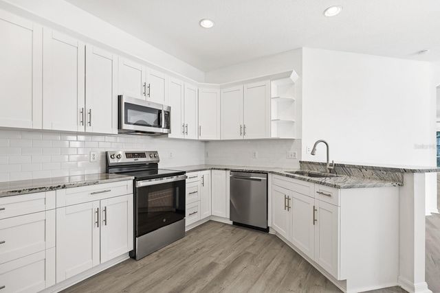 5926 PHOEBENEST DRIVE, Lithia, FL 33547