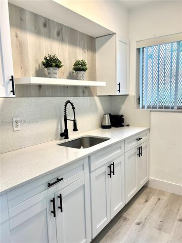 825 Euclid Avenue 8, Miami Beach, FL 33139
