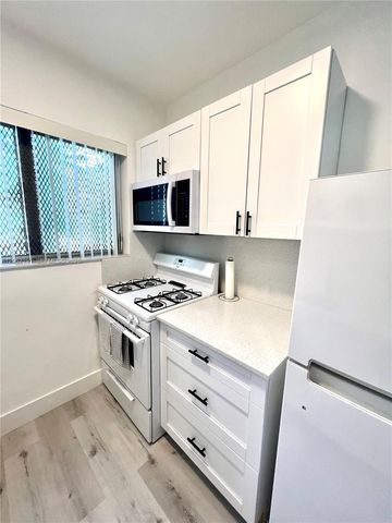 825 Euclid Avenue 8, Miami Beach, FL 33139
