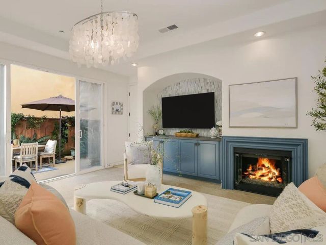 409 N Cedros Ave, Solana Beach, CA 92075