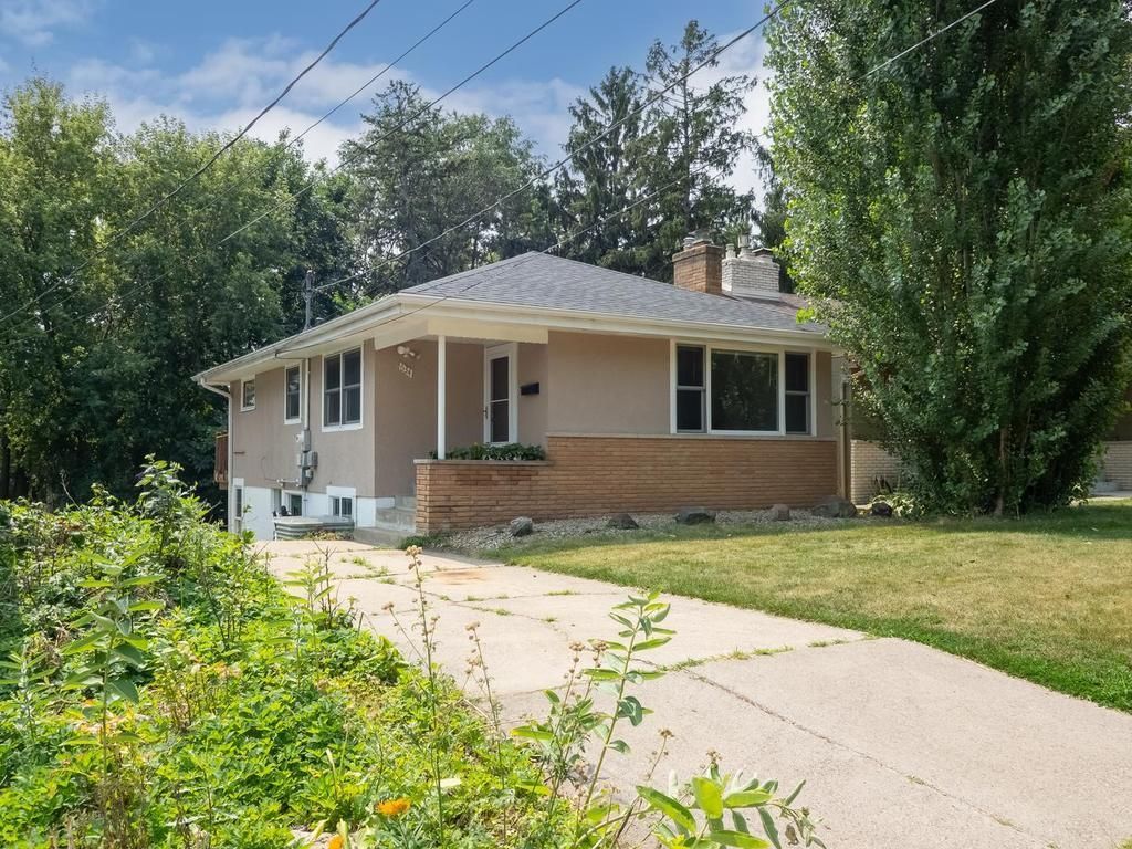 634 Orange Avenue W, Saint Paul, MN 55117 — exterior