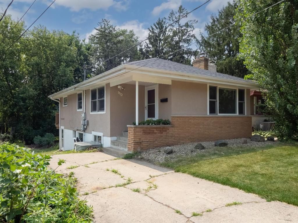 634 Orange Avenue W, Saint Paul, MN 55117 — photo 2