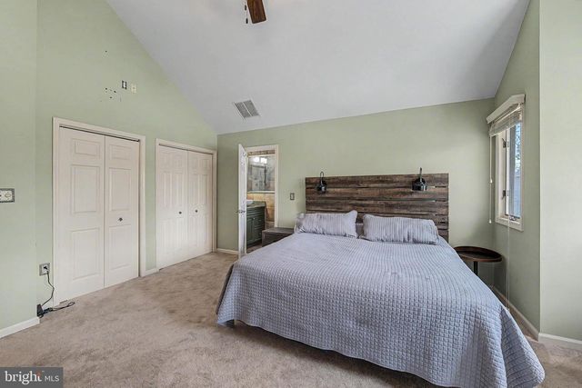 10 PAR DR, Somers Point, NJ 08244