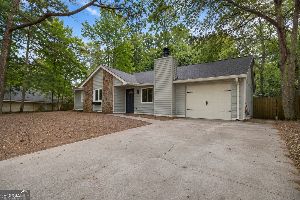 1252 Sherwood Drive, Norcross, GA 30093