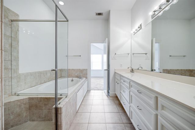 5941 South Loop E 1002, Houston, TX 77033