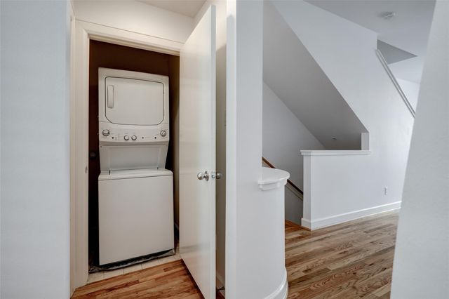 5941 South Loop E 1002, Houston, TX 77033