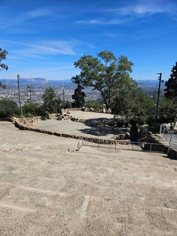 9802 Lyncarol Drive, La Mesa, CA 91941