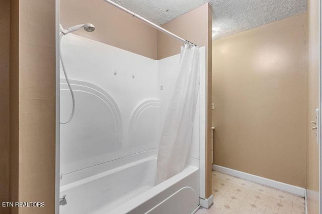 409 County Road 675, Riceville, TN 37370