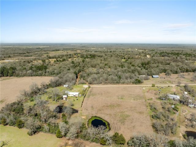 6671 Cotton Street, Bedias, TX 77831