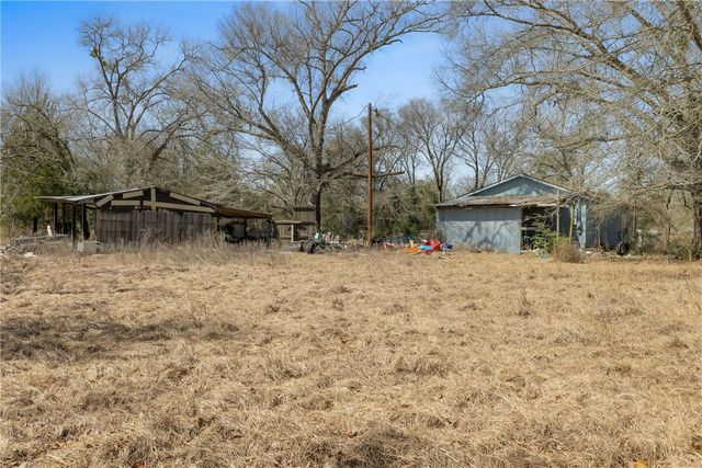 6671 Cotton Street, Bedias, TX 77831